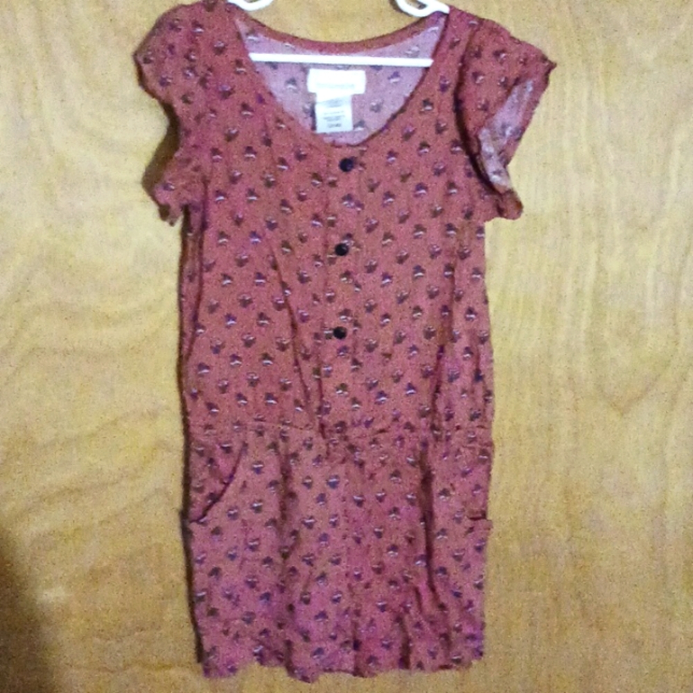 Maroon 6x romper. Light weight  button up with two pockets